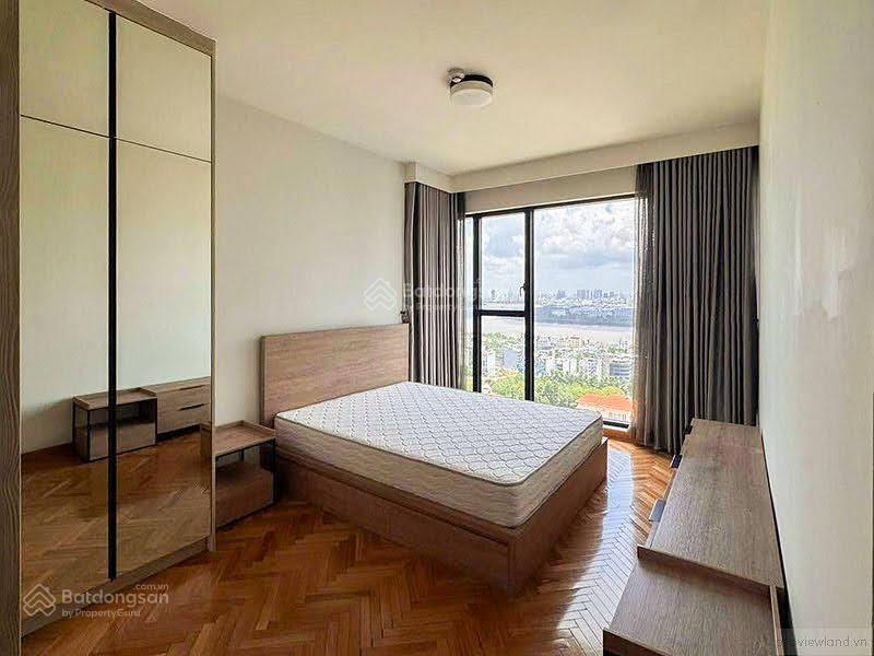 Cho thuê căn hộ tại feliz en vista tháp somerset gồm 4 phòng ngủ nội thất đầy đủ view sông