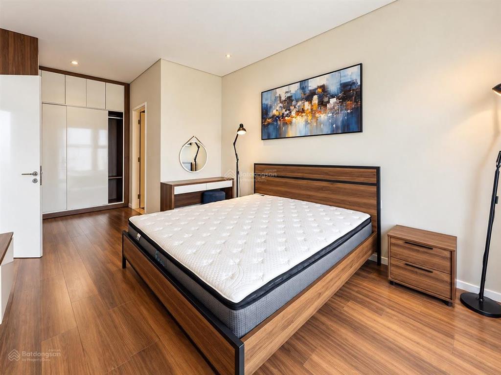 Cho thuê căn hộ tại đảo kim cương tháp canary gồm 3 phòng ngủ nội thất đầy đủ view đẹp