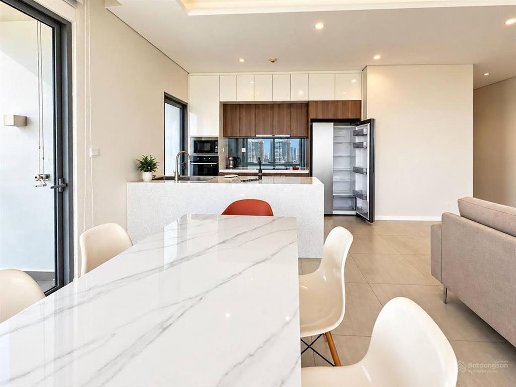 Cho thuê căn hộ tại đảo kim cương tháp canary gồm 3 phòng ngủ nội thất đầy đủ view đẹp