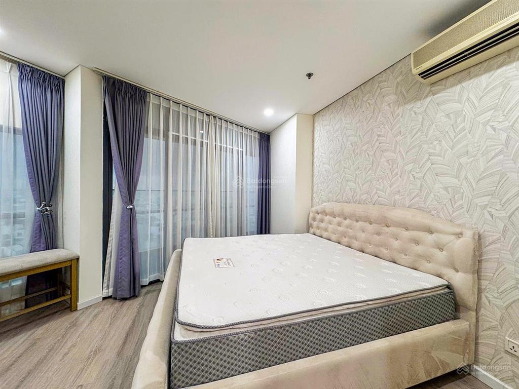 Cho thuê căn hộ tại city garden tháp boulevard gồm 3 phòng ngủ tầng trung view đẹp