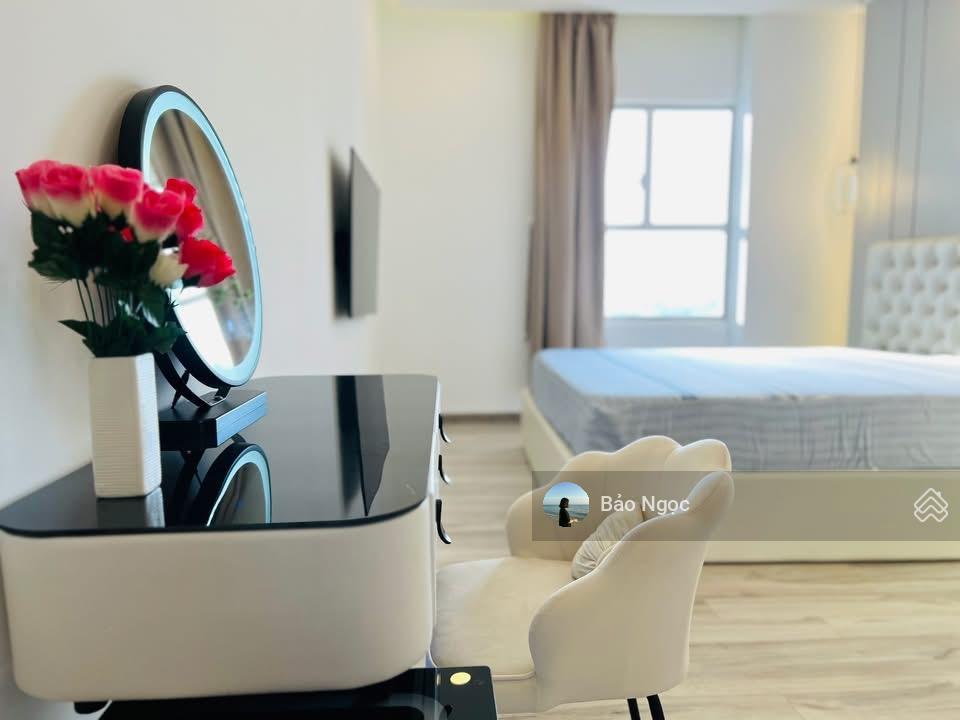 Chính chủ bán căn hộ rivera park sài gòn  q10  2pn2wc  80m2  2 tỷ.