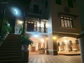 Bán nhà mặt phố village mặt phố sát hồ tây  bể bơi sân vườn đáng tầm chuẩn mực sống vị trí rất đ