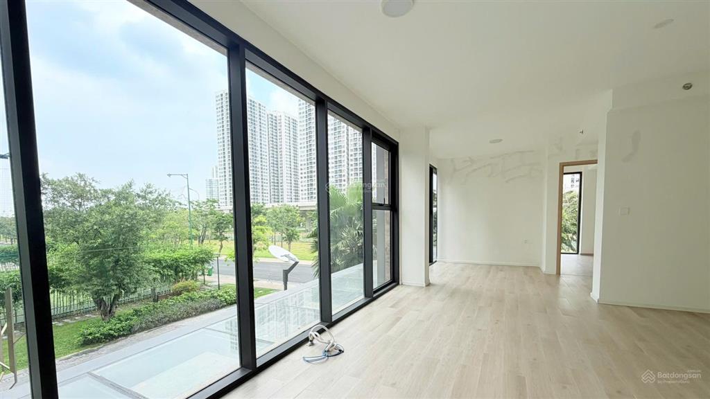 Bán duplex tại masteri centre point căn góc mặt sảnh, 17,5 tỷ vnd, 144m2, giá tốt trên thị trường