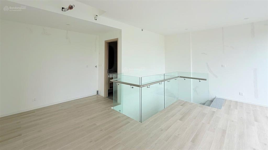 Bán shophouse mặt sảnh 2 mặt tiền tại masteri centre point, 17,5 tỷ, 144m2 bao đẹp tốt