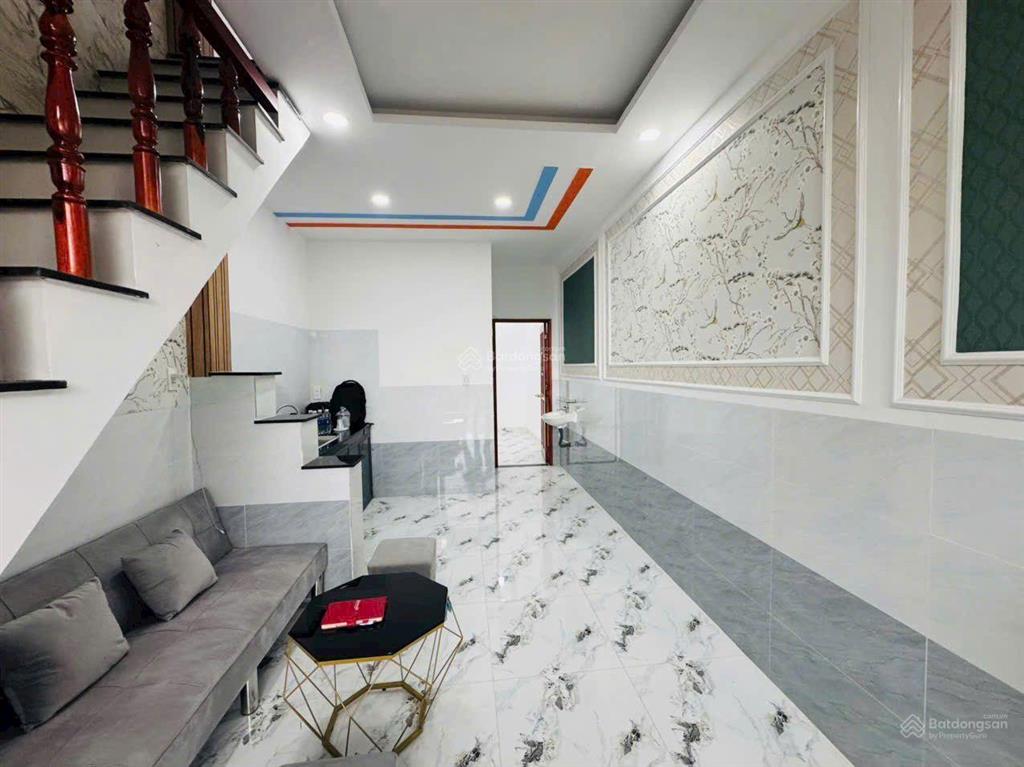 Bán gấp nhà mặt phố tại đt 824, dt 69m2, giá 975 triệu vnd