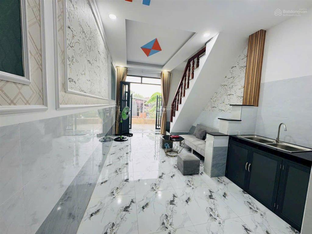 Bán gấp nhà mặt phố tại đt 824, dt 69m2, giá 975 triệu vnd