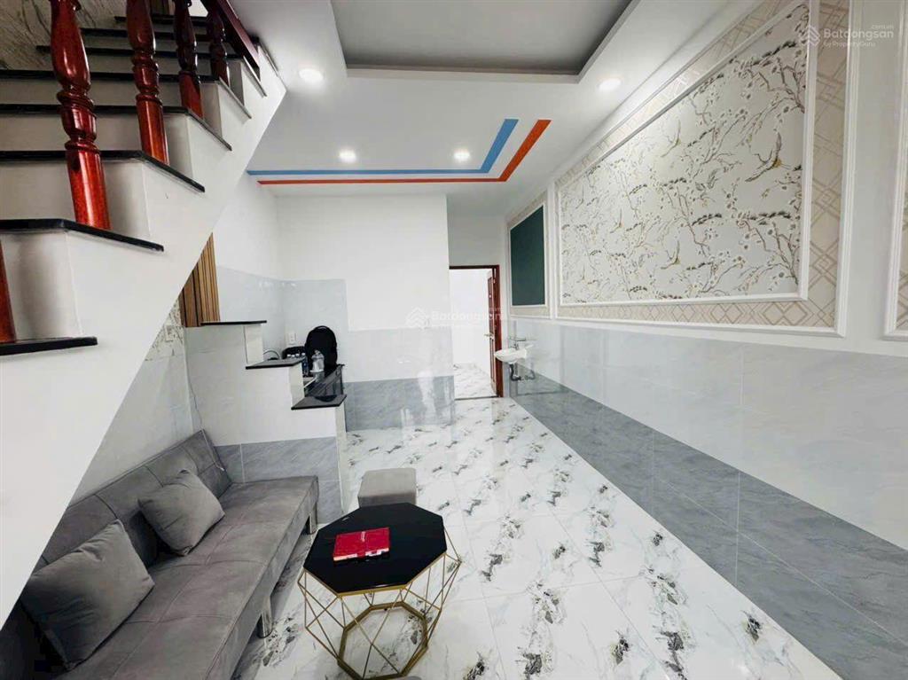 Bán gấp nhà mặt phố tại đt 824, dt 69m2, giá 975 triệu vnd