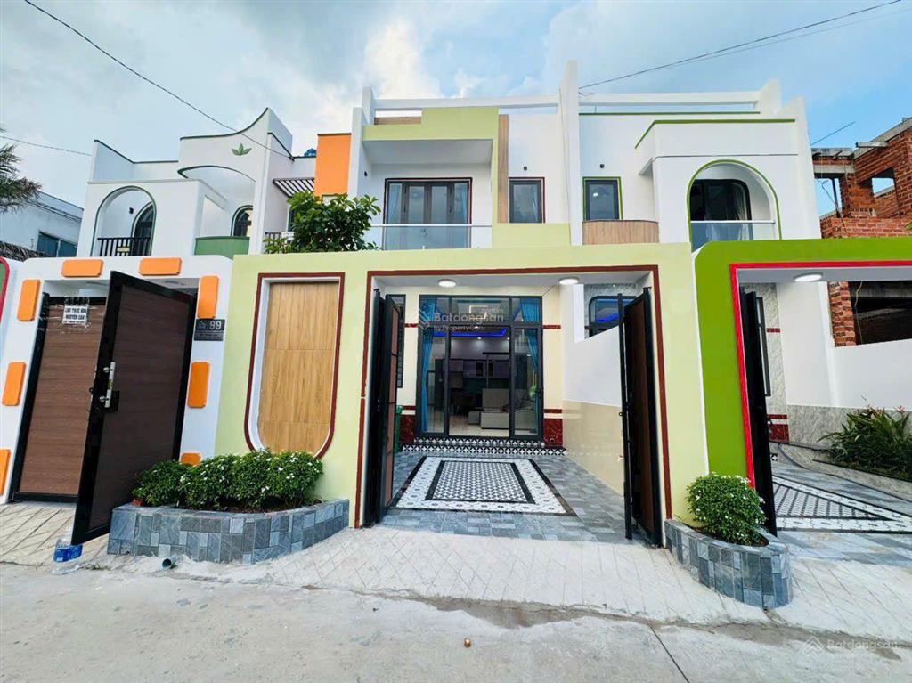 Bán nhà mặt ngõ tại đường đt 824, xã mỹ hạnh nam, huyện đức hòa giá cực chất 3,5 tỷ, 100m2