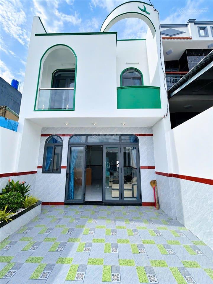 Nhà em cần bán gấp , ngộp lắm rồi anh chị ơi