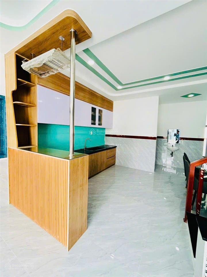 Nhà em cần bán gấp , ngộp lắm rồi anh chị ơi