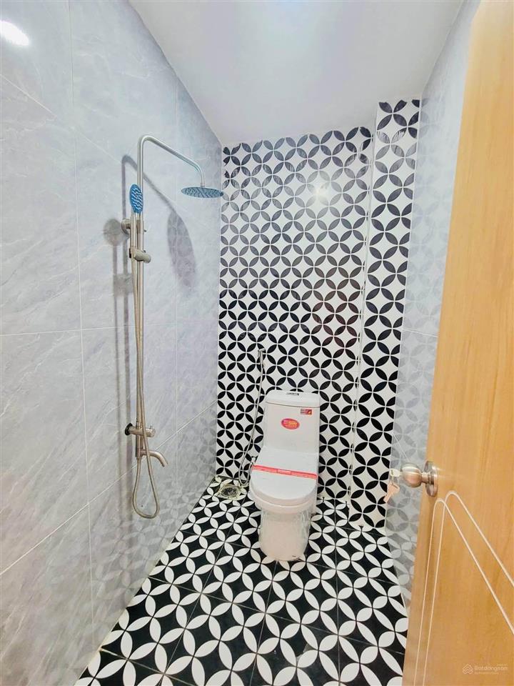 Cần bán nhà gấp ngộp lắm rồi anh chị ơi
