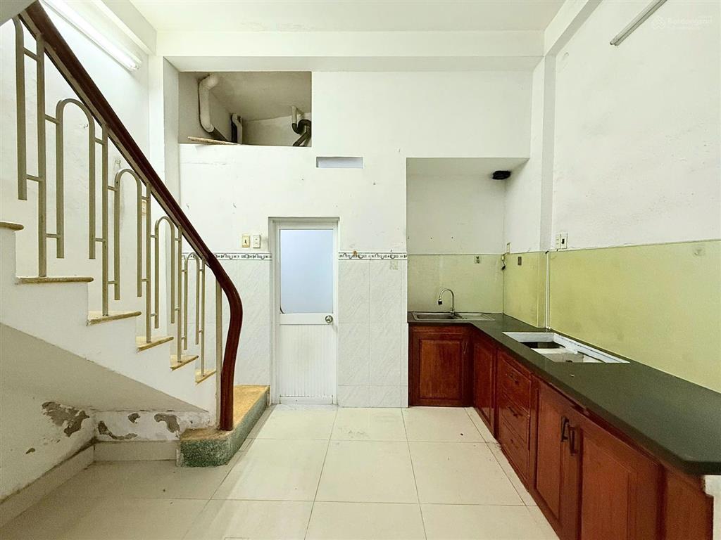 Khu sang giá tốt! lê văn sỹ  2 tầng chỉ 6,3 tỷ sổ hồng giao ngay  mr trung 0971 291 ***