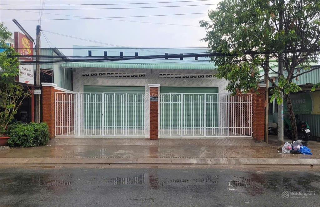 Cho thuê nr 100c, võ văn môn, 12 triệu/th, 200m2, view đẹp, không thể bỏ lỡ