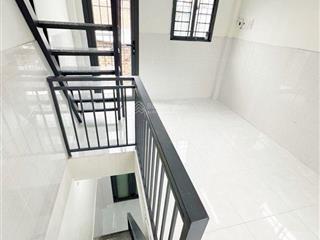 Bán gấp nhà 2tầng huỳnh văn chính. dt 20m, hxh thông. nhà đẹp ở liền