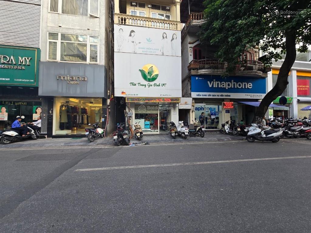 Bán gấp trong tháng mặt phố mai hắc đế, sổ 66m2 x 3t, tầng 2 đua 70m2 chào 32 tỷ có thương lượng