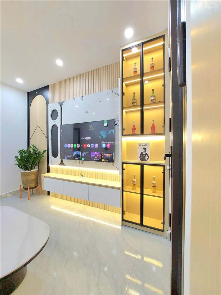 Chính chủ bán căn hộ tập thể sổ đỏ riêng quận hai bà trưng, 75m2, 3pn, nội thất cao cấp giá hơn 2tỷ
