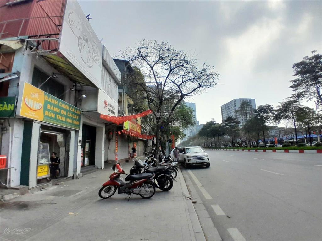 Hơn 20 tỷ  mặt phố văn cao, ba đình  lô góc, 53m2 3 tầng mặt tiền 4m