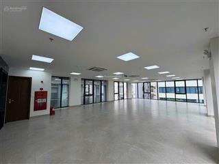 Bán tòa văn phòng 3 mặt tiền trung tâm thanh xuân 125 tỷ  9t thang máy