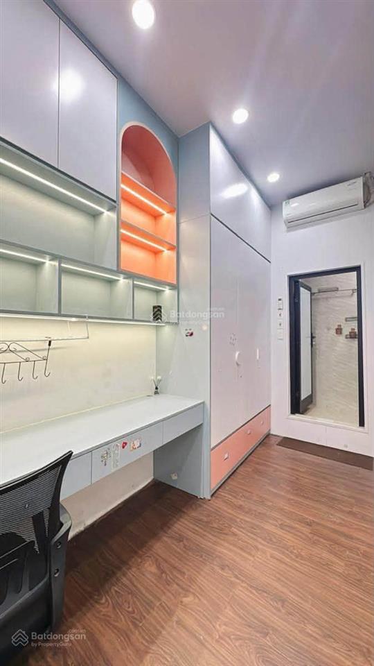 Bán nhà tôn đức thắng, 4 tỷ, 29 m2, 3pn, 3wc, ngõ rộng, sổ đỏ chính chủ