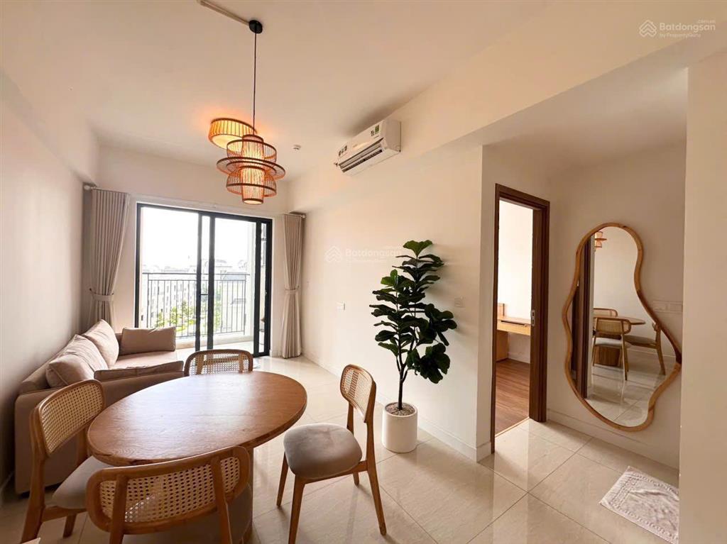 Căn hộ 2pn 65m² full nội thất giá chỉ 3.1tỷ tầng cao .  0906 724 ***