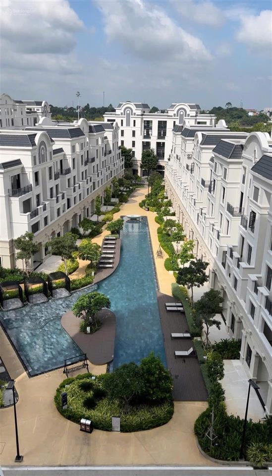 Căn hộ 2pn 65m2 full nội thất giá chỉ 3.1 tỷ tầng cao.  0906 724 ***