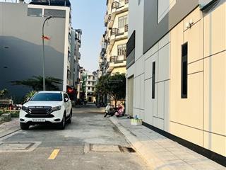 Gấp bán giảm nhanh hơn 300tr còn 4.98tỷ (tl)đất 56m2(4x14) ,kdc đồng bộ,đường 18b gần lê văn quới