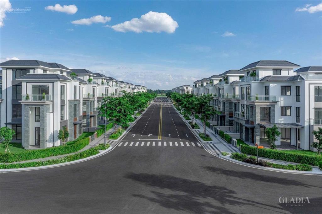 Biệt thự song lập 216m2(9x24) ,4 tầng,mặt tiền đường 25m, khu compound vip quận 2  gladia