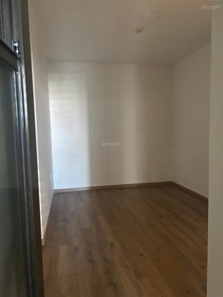 Chủ nhà cho thuê căn 63m2 (2pn1wc) view nội khu hồ bơi giá chỉ 10tr/ tháng