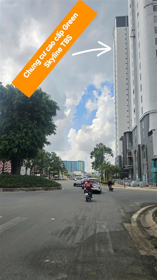 Cần bán nhà mặt tiền trong khu quảng trường xanh  green square (big c dĩ an)