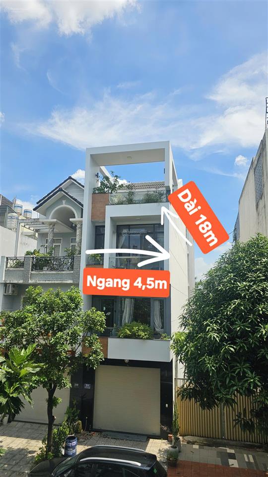 Cần bán nhà mặt tiền trong khu quảng trường xanh  green square (big c dĩ an)
