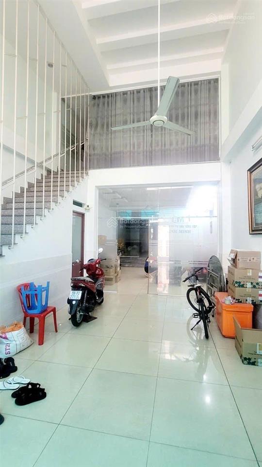 Nhà hiếm ngay lê thị riêng  ngang 5m x29m  có thang máy