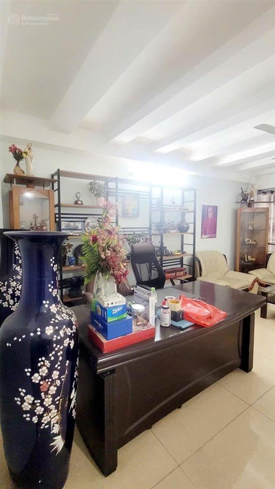 Nhà hiếm ngay lê thị riêng  ngang 5m x29m  có thang máy