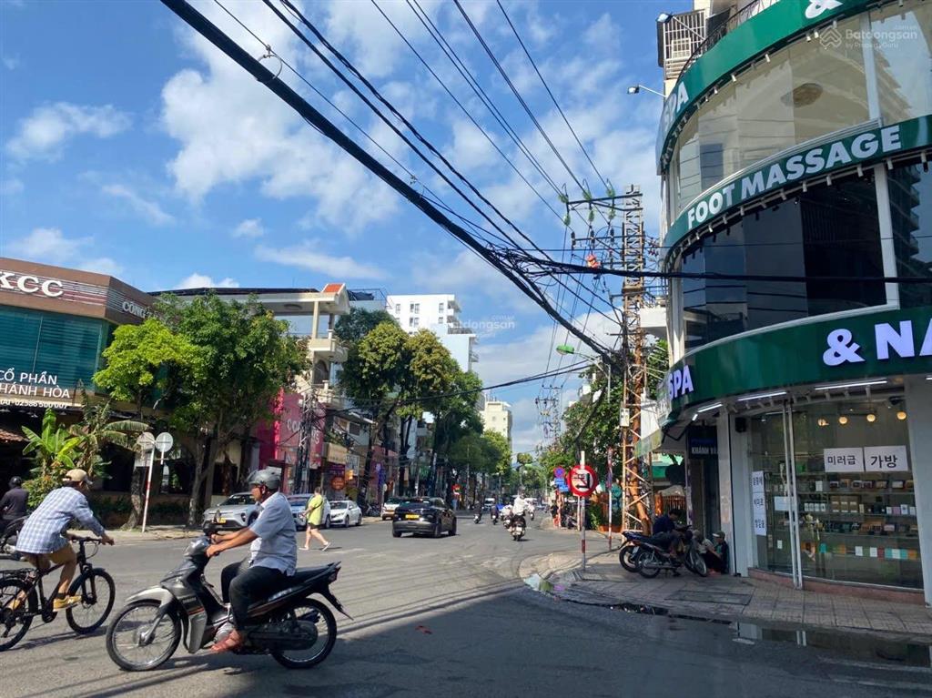 Cho thuê nhà mặt tiền nguyễn thị minh khai  trung tâm nha trang  nhà 5 tầng  50triệu/tháng