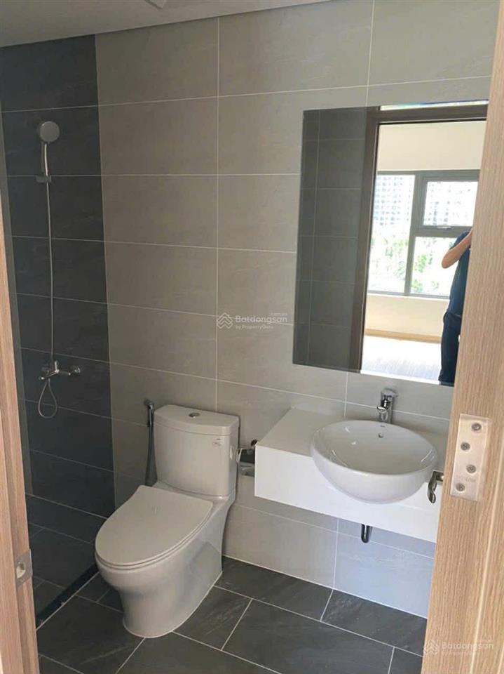 Chính chủ cần bán căn 2pn2wc origami  vinhomes quận 9. đã có sổ, nội thất như hình  sẵn hđt 6tr5