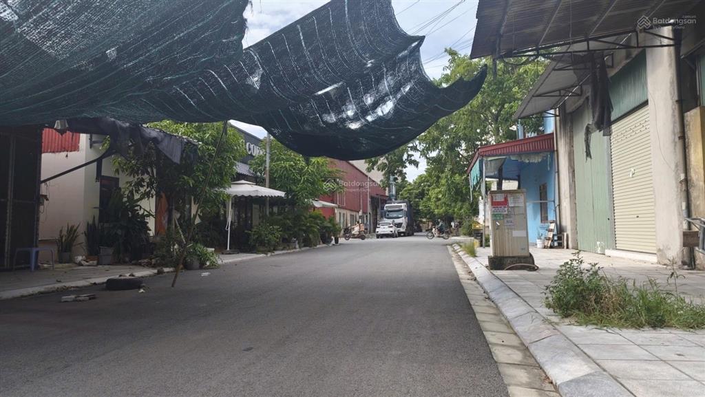 Chính chủ cần bán lô làn 2 chợ trắc phù khê bắc ninh, giá nhỉnh 4tỷ