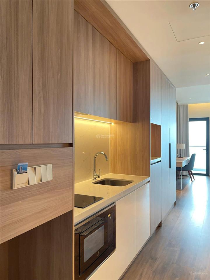 Bán nhanh căn hộ mặt biển, a la carte hạ long, đầu tư dòng tiền, cam kết thuê lại. giá chỉ 3 tỷ