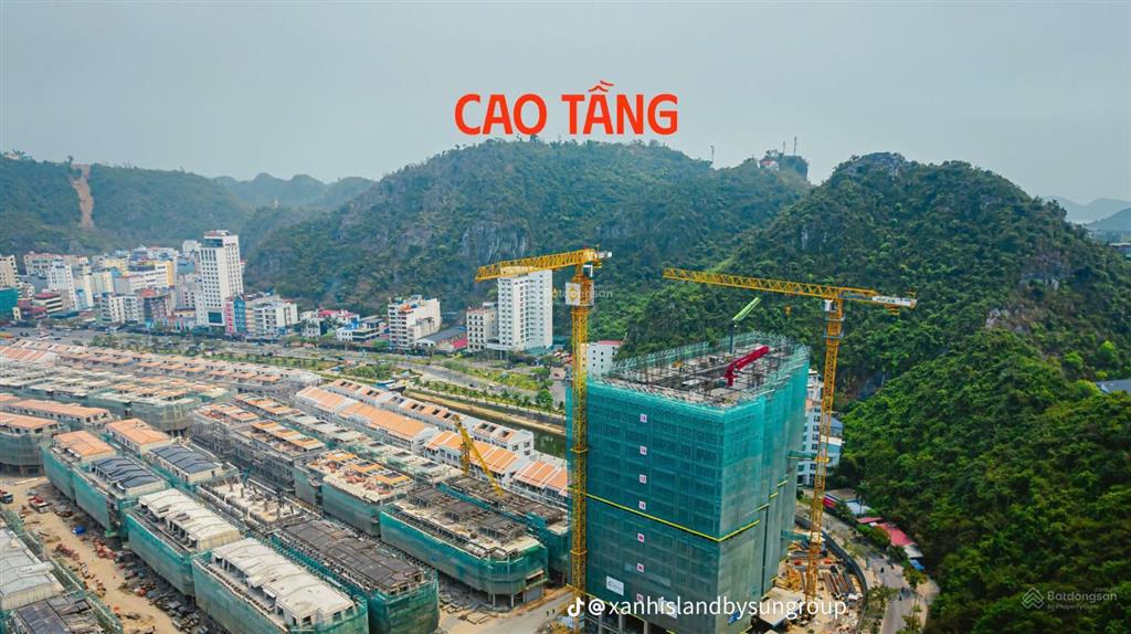 Thanh long tower tòa tháp "đầu rồng" trực diện vịnh cát bà