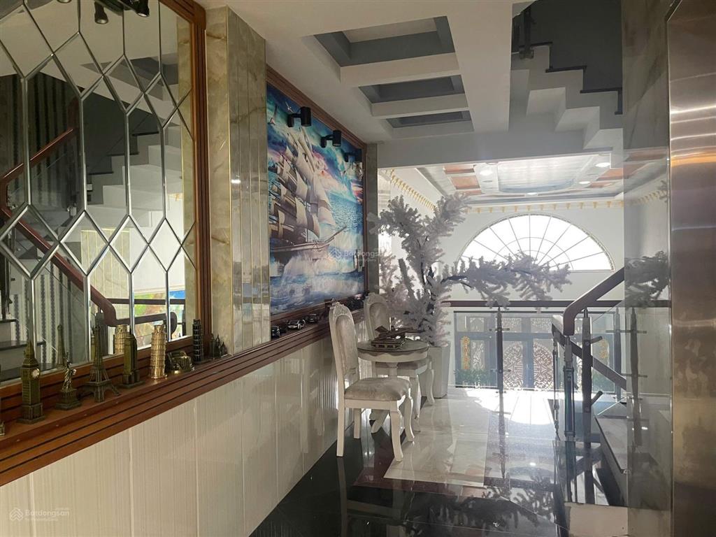 Bán nhà biệt thự liền kề chính chủ có thang máy khu trần thị trọng, tân bình