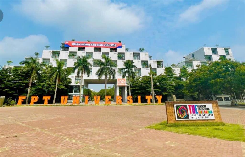 Gia đình cần bán 96m full thổ cư, sẵn sổ, quy hoạch đất ở vị trí đối diện học viện tài chính, fpt