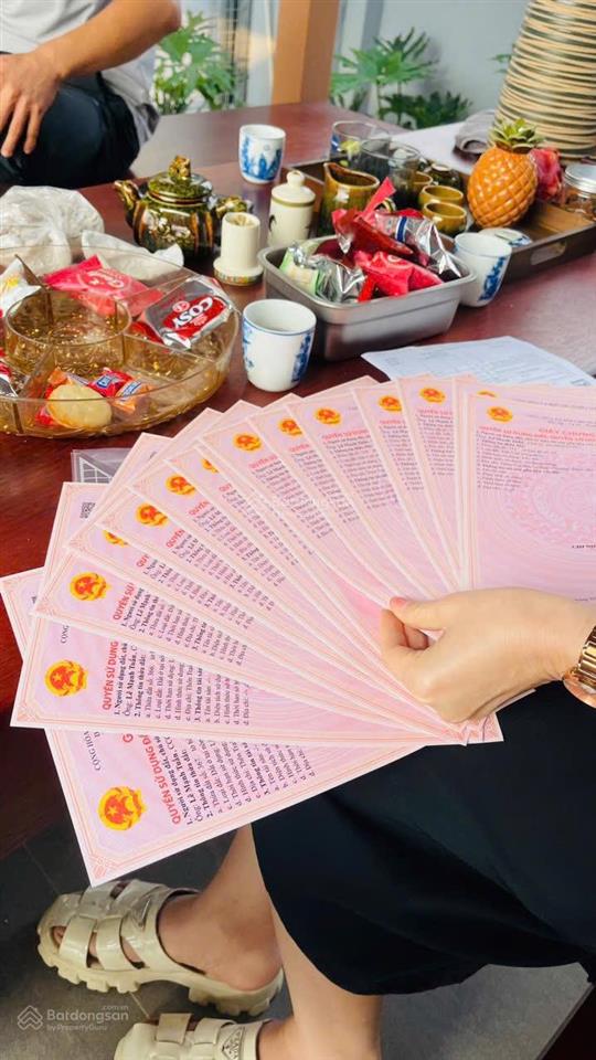 Tài chính 2,5tỷ sở hữu ngay 100m2 đất, đối diện trường cao đẳng nghề, sẵn sổ chủ cắt lô 350triệu