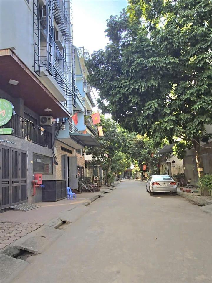 Tc hơn 3 tỷ có ngay lô đất nằm trong quần thể đại học quốc gia, sẵn sổ, vị trí kinh doanh
