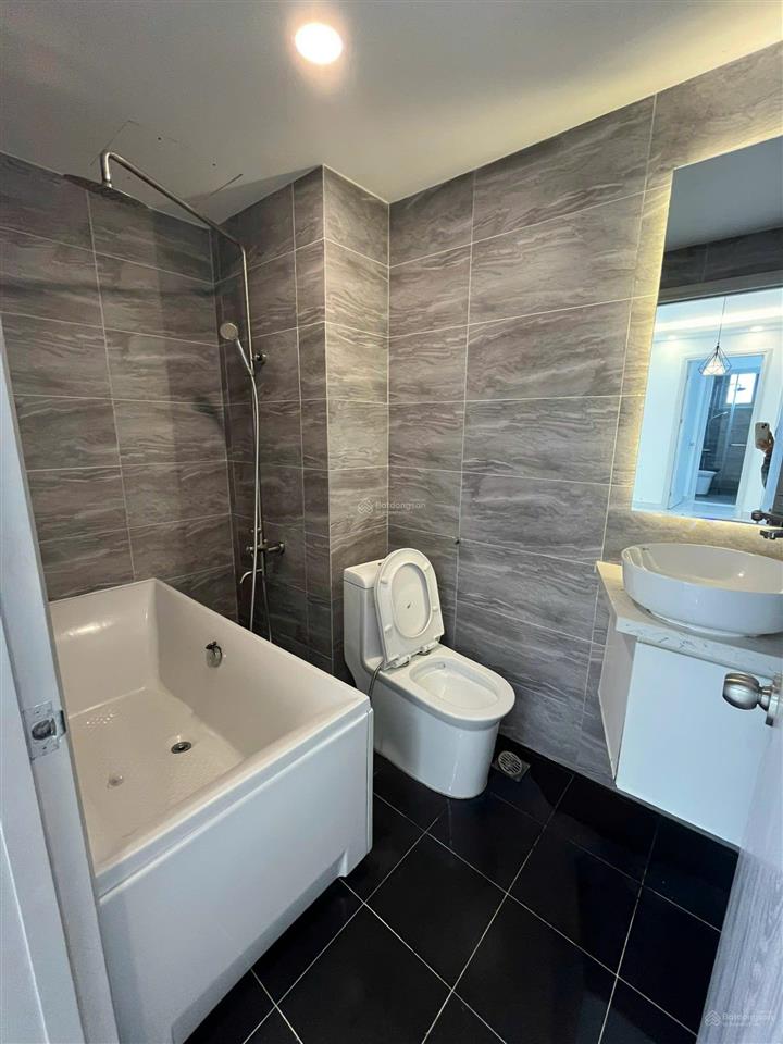 Bán gấp căn hộ scenic valley 1 77m² 2pn, 2wc căn góc, giá thật 100%, 7,3 tỷ bao