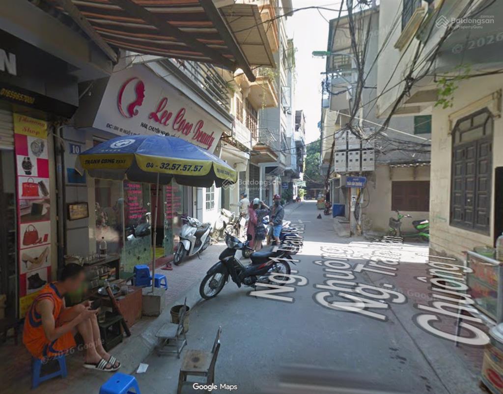 Nhà phố giá siêu hời  sổ đỏ cất két