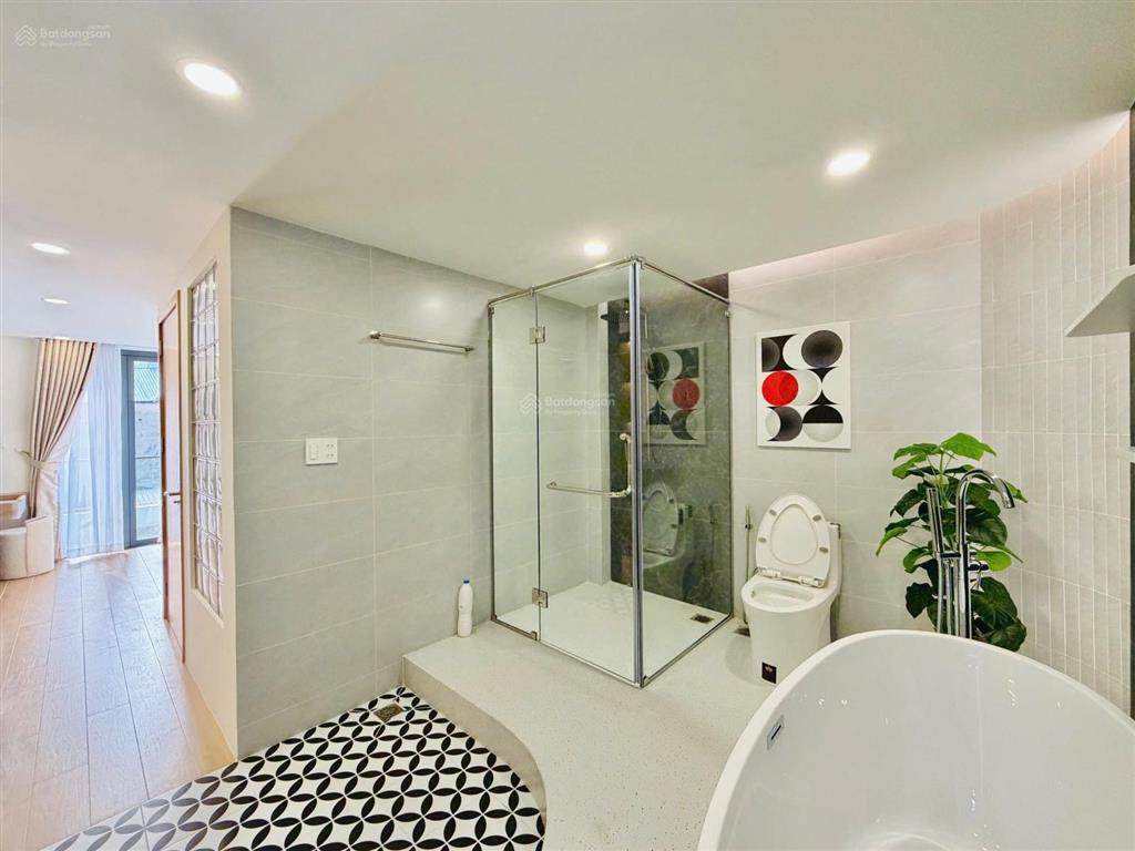 Oh lên sóng em siêu phẩm 5 tầng, hẻm xe hơi thông có phòng master vip