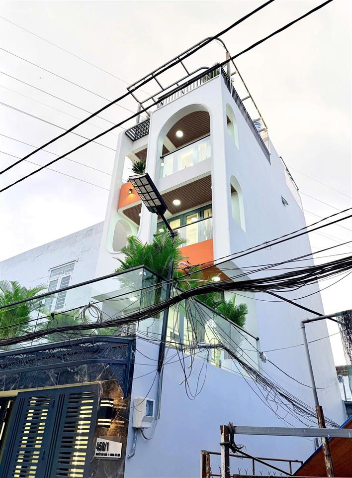 Oh lên sóng em siêu phẩm 5 tầng, hẻm xe hơi thông có phòng master vip