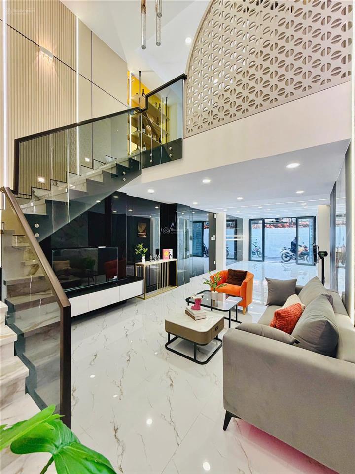 Oh lên sóng em siêu phẩm 5 tầng, hẻm xe hơi thông có phòng master vip