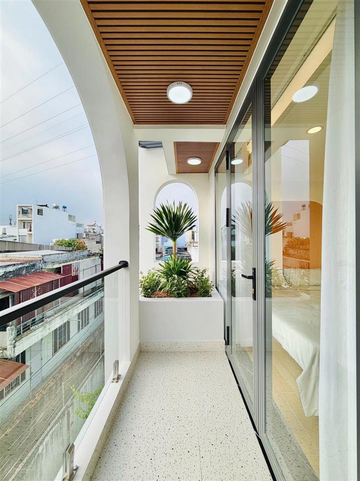 Oh lên sóng em siêu phẩm 5 tầng, hẻm xe hơi thông có phòng master vip