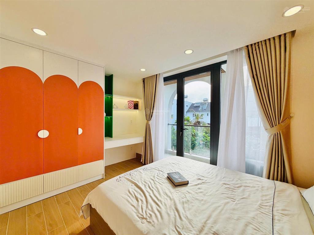 Oh lên sóng em siêu phẩm 5 tầng, hẻm xe hơi thông có phòng master vip