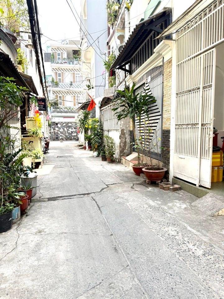 Bán gấp  hàng hiếm  hẻm ô tô đỗ cửa đường số 9  30m2 .4.3 tỷ .ngay nhà văn hoá thiếu nhi gò vấp