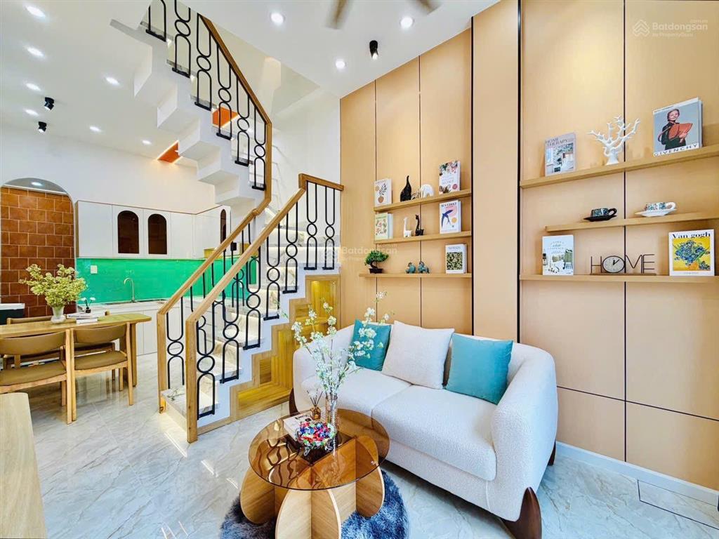 Nhà full công năng, 3 tầng đẹp khu đại học văn lang gần chợ gò vấp